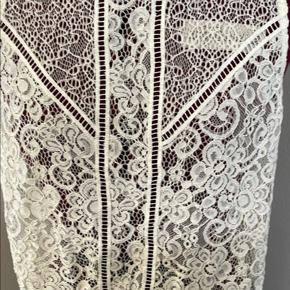 Express Elegant White Lace Sleeveless Top large - Picture 3 of 6